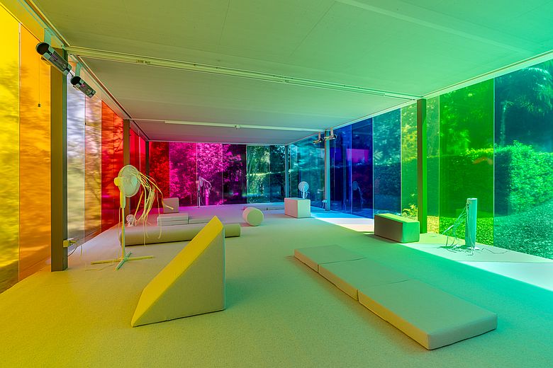 Viron Erol Vert, Atoms, Soul, Senses, 2022